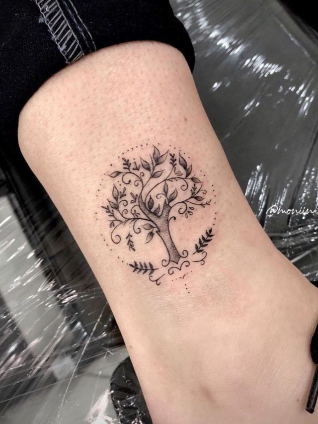 Os Segredos Encantadores das Tatuagens Femininas Árvore da Vida!